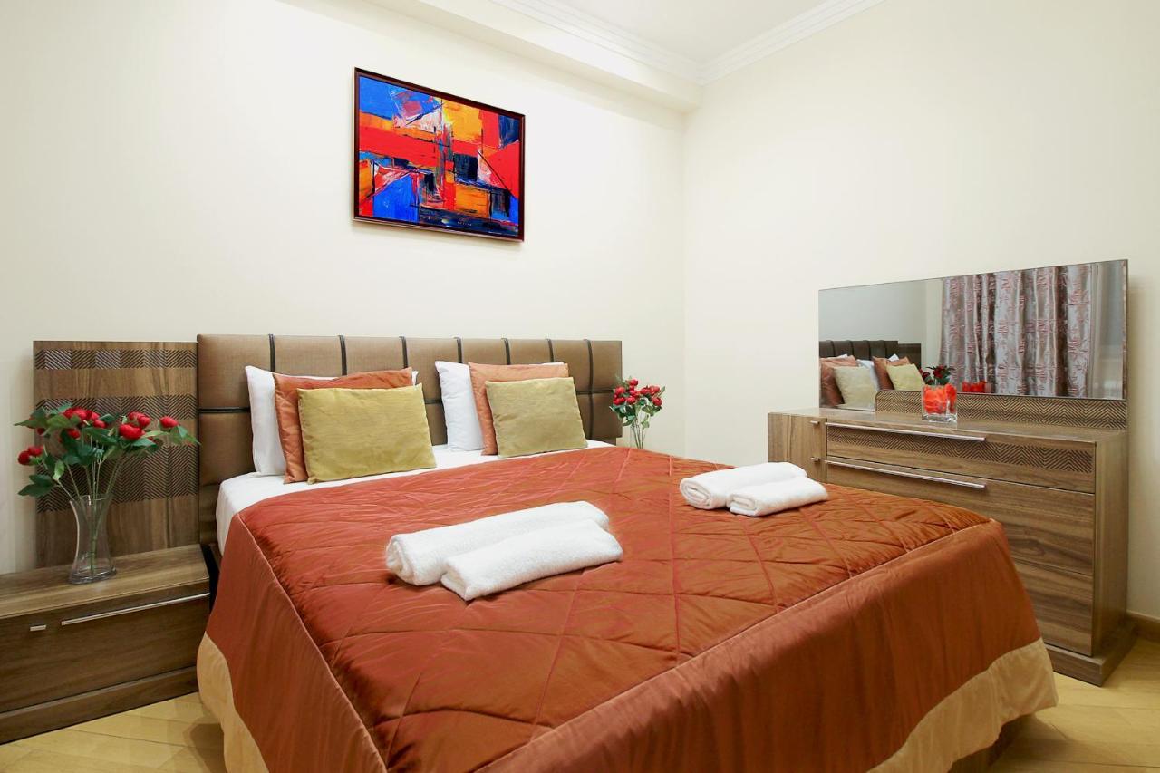 3 Bedroom Apartment Near Republic Square เยเรวาน ภายนอก รูปภาพ
